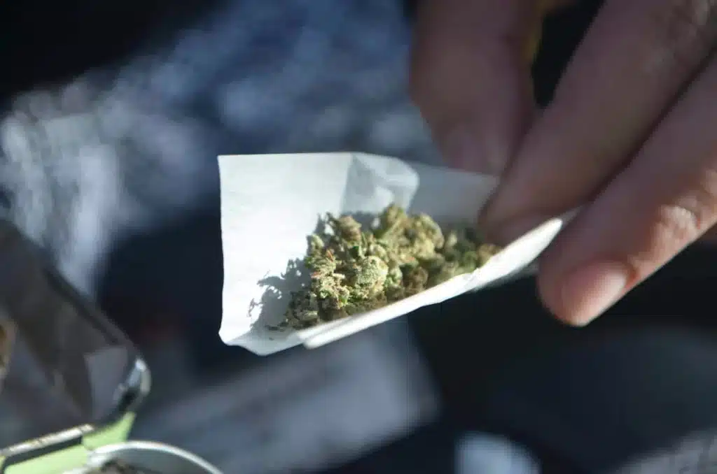 weed rolling paper